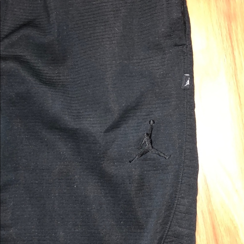 Men’s Nike Jordan Sweats - Picture 5 of 8
